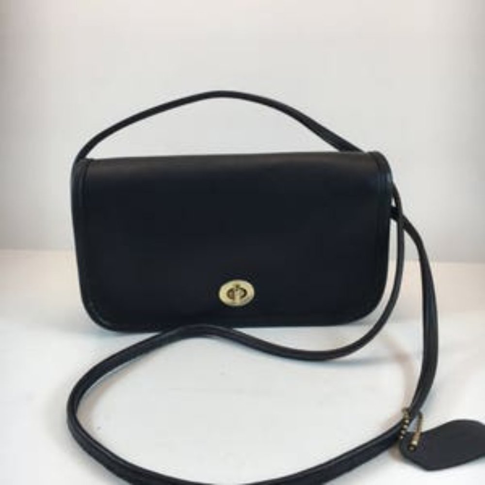 EUC Vintage Dinky Coach Black Leather Cross Body Bag